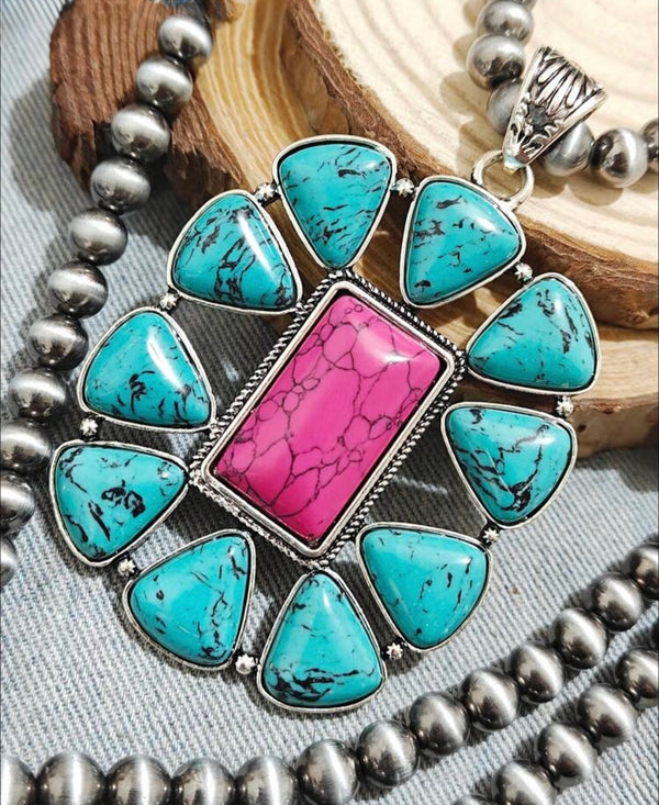 Boho Oversized Pendant Pearl Necklace